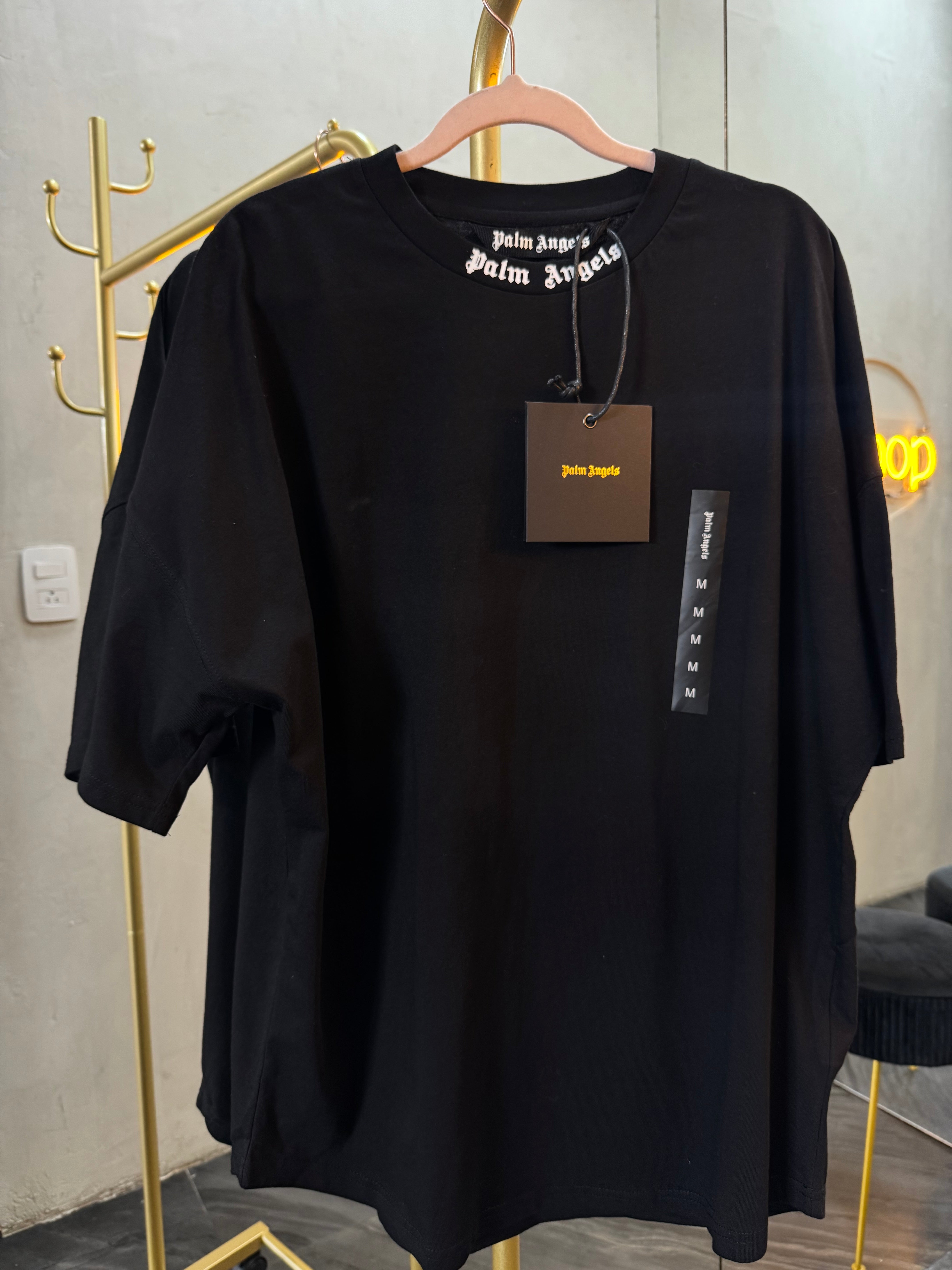 T-SHIRT NEGRA PAL AN-4